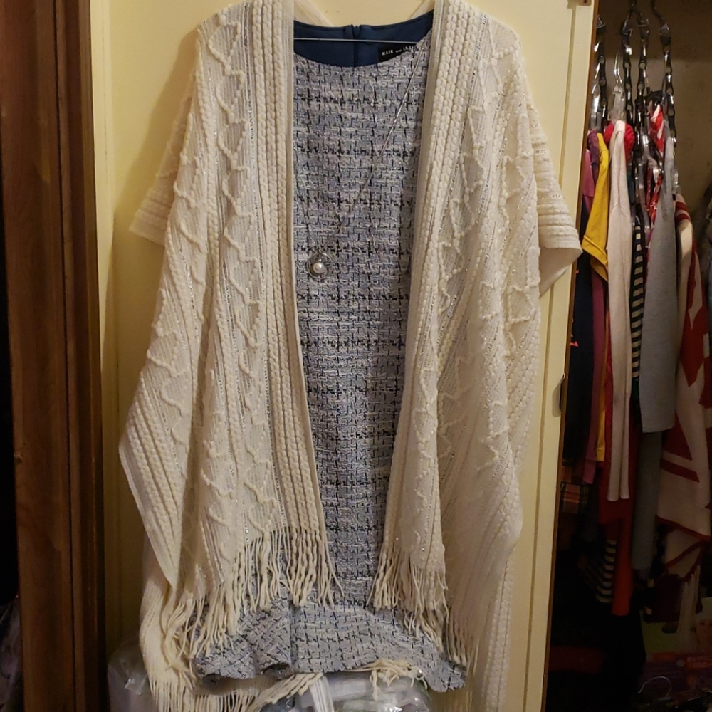 Clothes - Picture 8 of 8